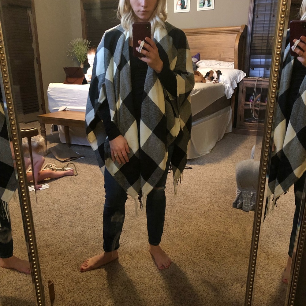 Buffalo plaid cape